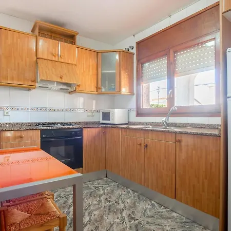Preciosa Casa Con Un Enorme Jardin * El Vendrell