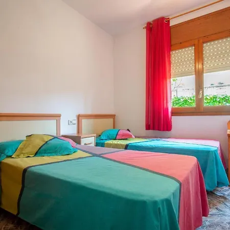 Preciosa Casa Con Un Enorme Jardin * El Vendrell
