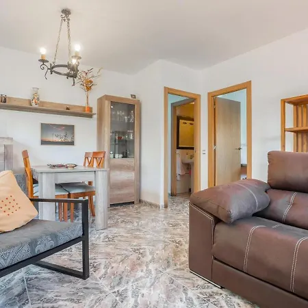 Preciosa Casa Con Un Enorme Jardin